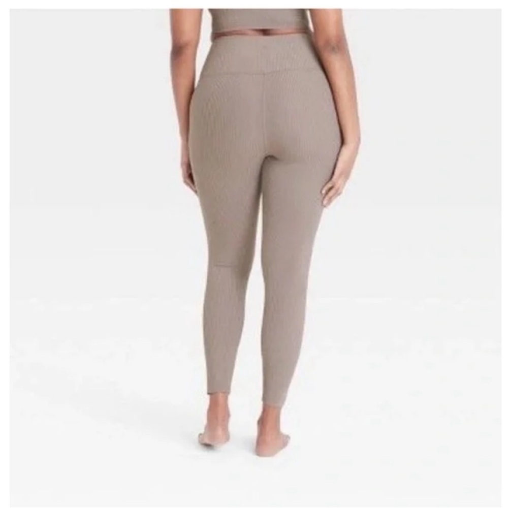 All In Motion Women's Ultra High-Rise Rib Leggings - Picture 3 of 8